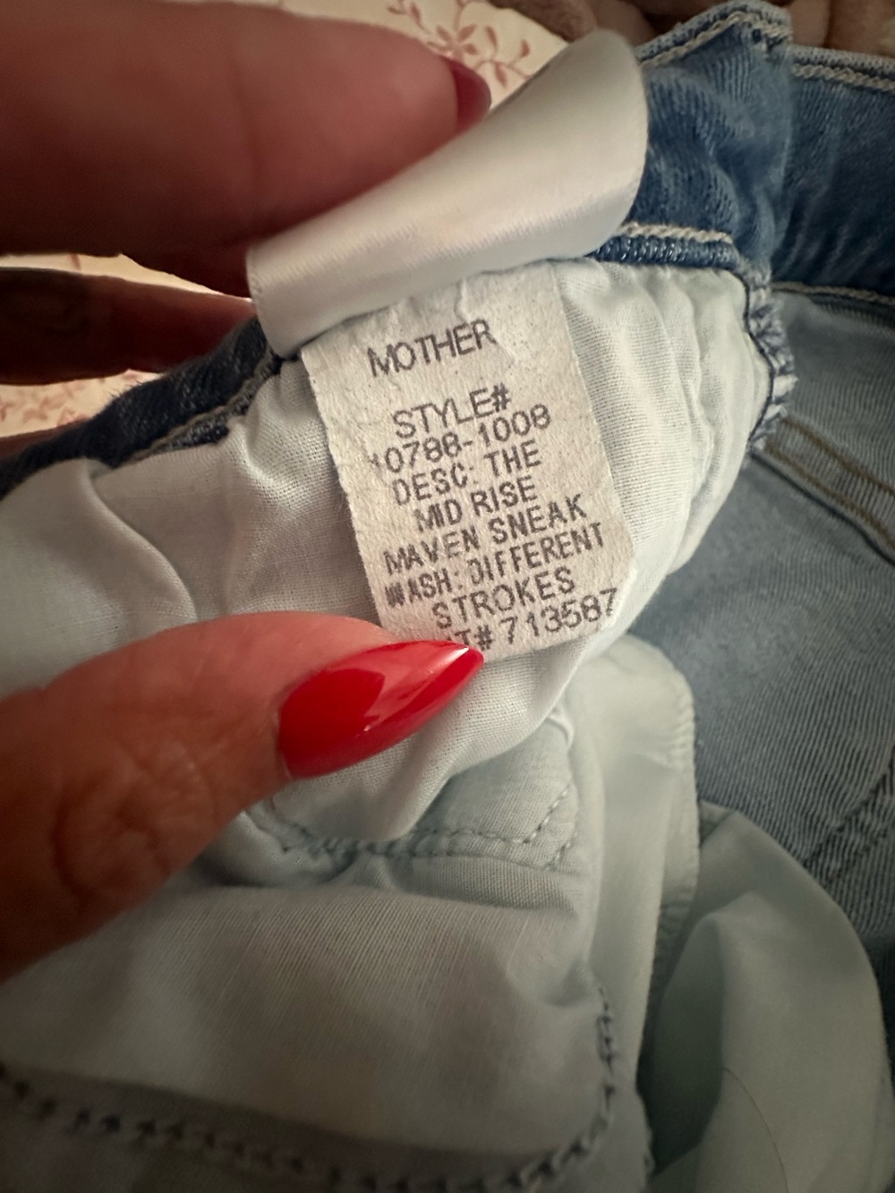 MOTHER mid rise maven jeans - Picture 13 of 13